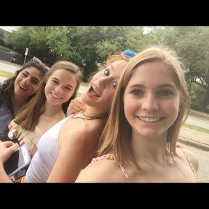 Meet your Posher, Gentry